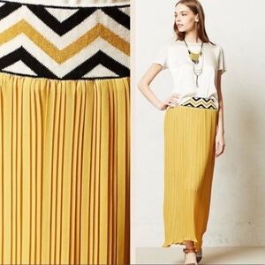 Lucy & Laurel patula micro pleated‎ maxi skirt size M